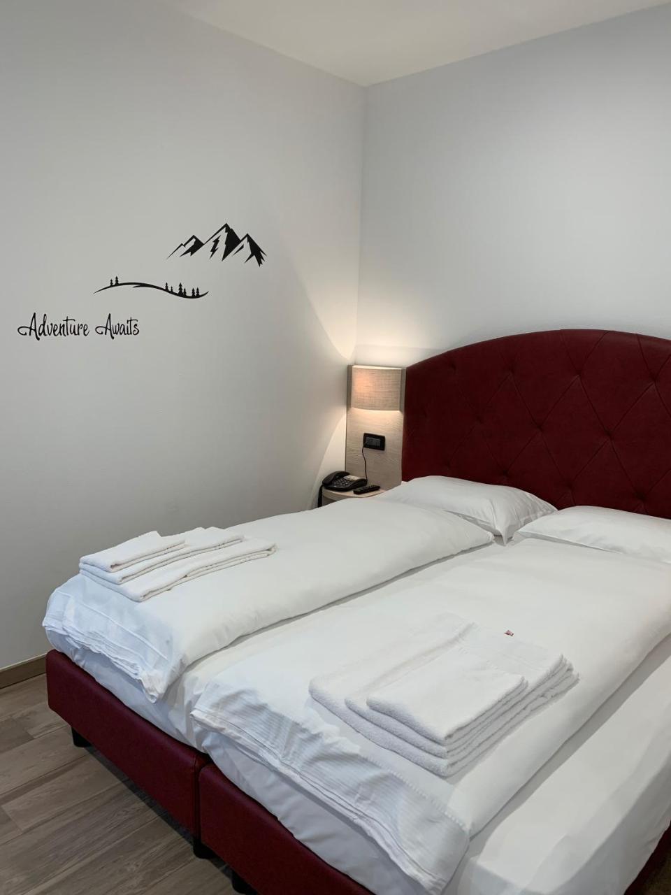 Alpieve Albergo Pieve เปียเว ดิ เลโดร ภายนอก รูปภาพ